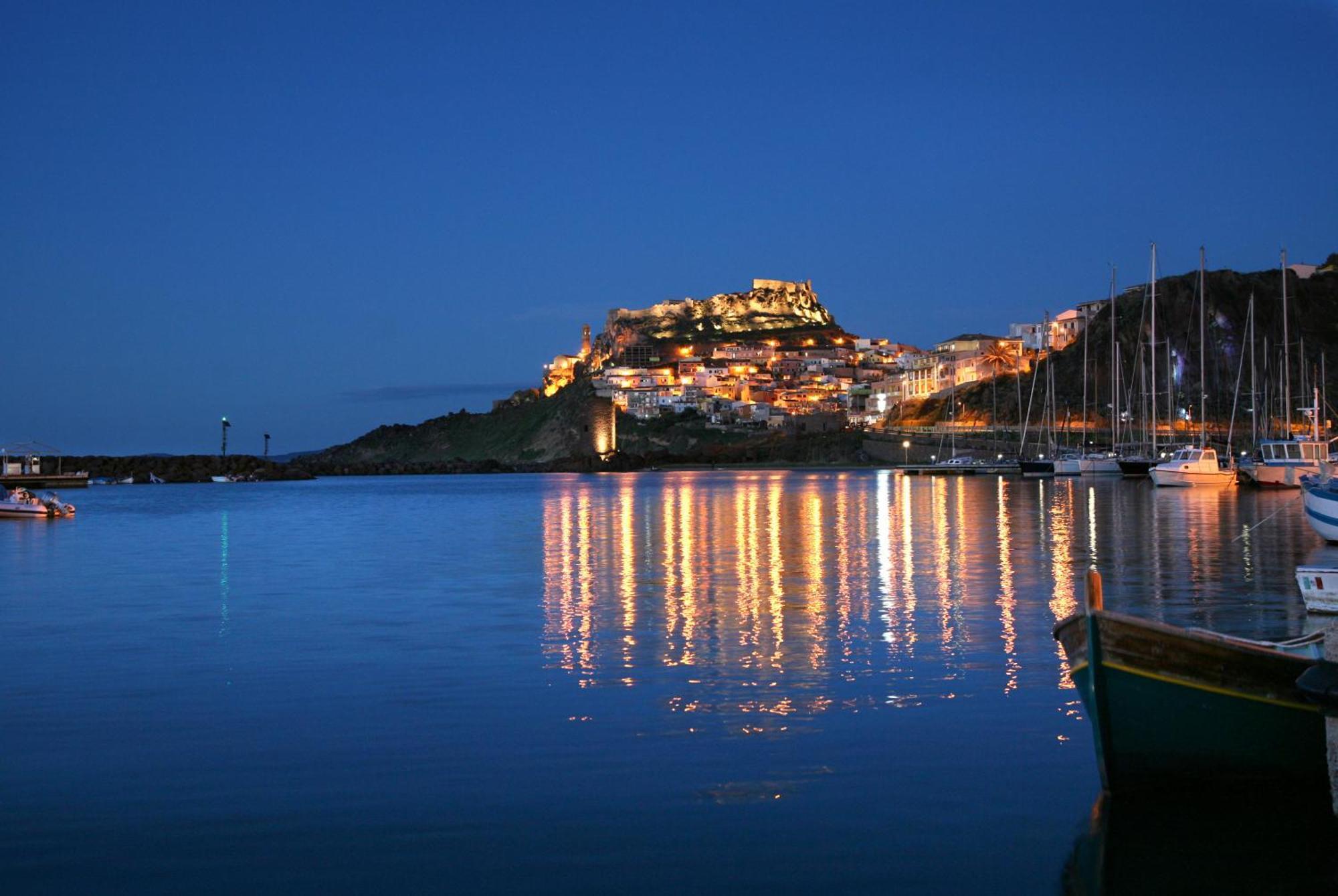 The Square Castelsardo Ξενοδοχείο Εξωτερικό φωτογραφία