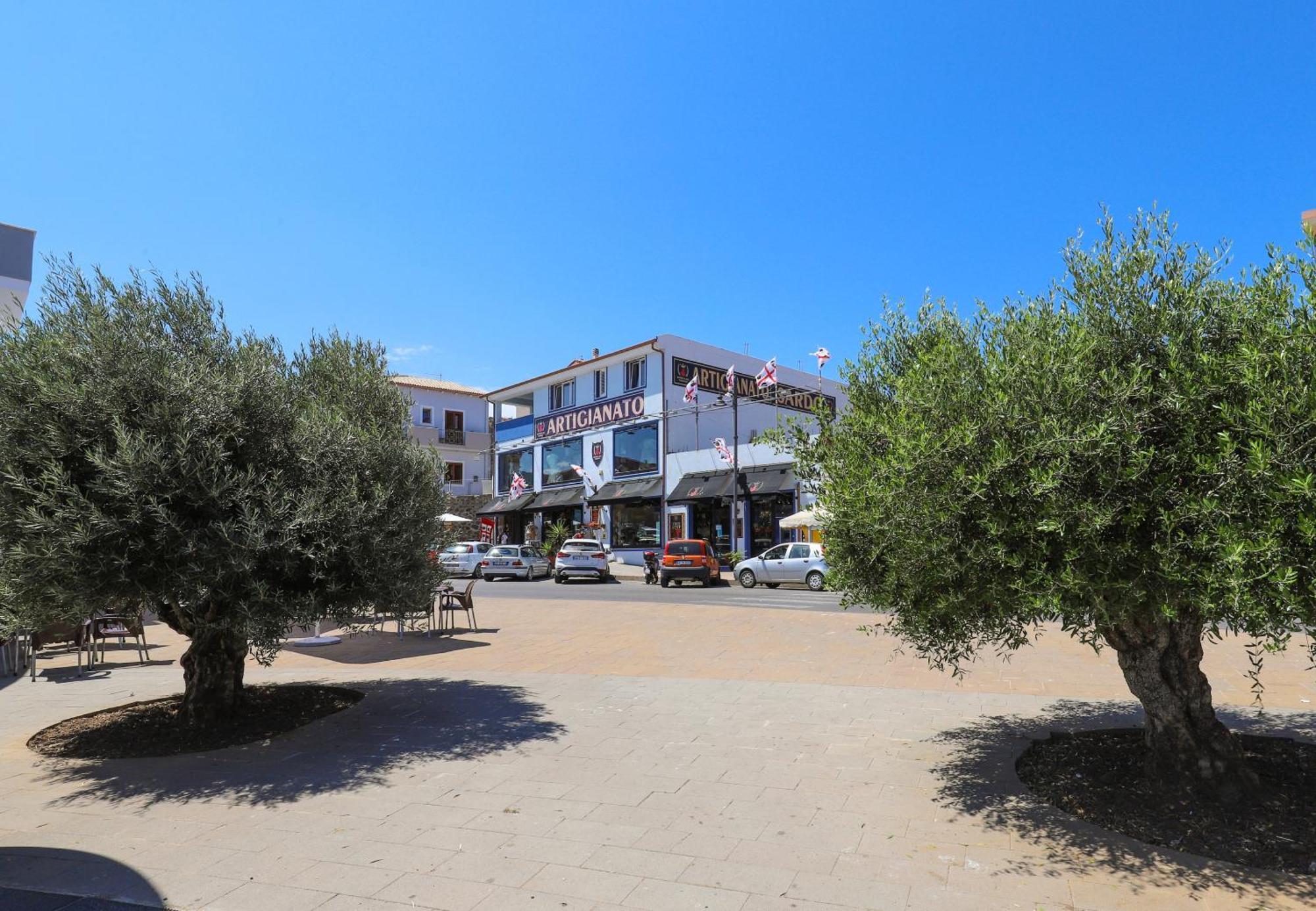 The Square Castelsardo Ξενοδοχείο Εξωτερικό φωτογραφία
